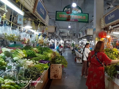 โซนจำหน่ายผักสด