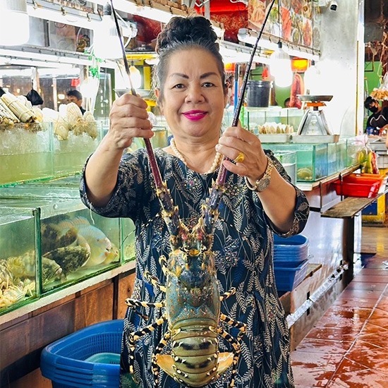 ตลาดสดบันซ้าน ตลาดสด ภูเก็ต - ตลาดบันซ้านโซน Sea Food